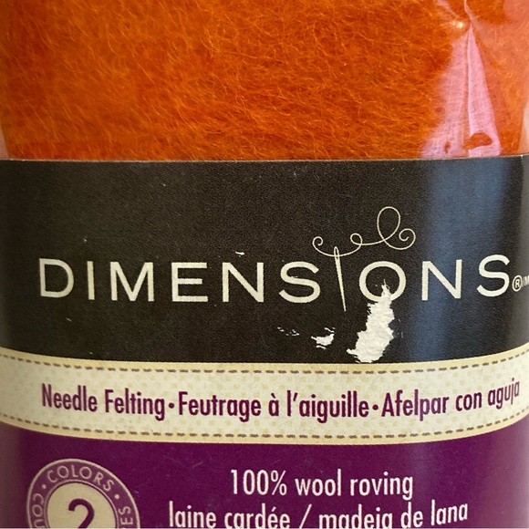 6 Dimensions FeltWorks 100% Wool Roving Orange Tomato Red 0.25oz Needle Felting - Picture 2 of 16